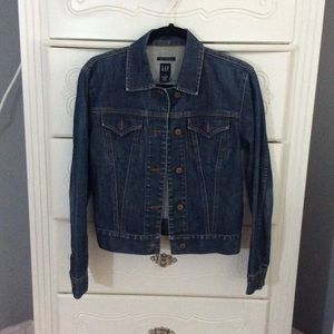 GAP jean jacket small size